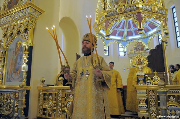 Епископ Егорьевский Тихон освятил храм при МГИМО