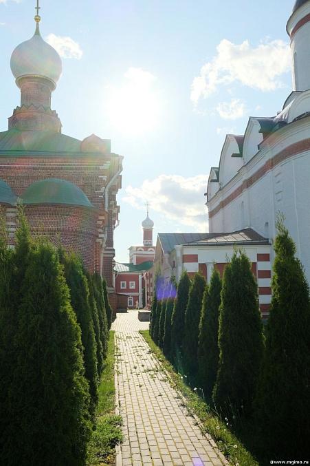 Экскурсия по историческим и духовным местам Дмитрова