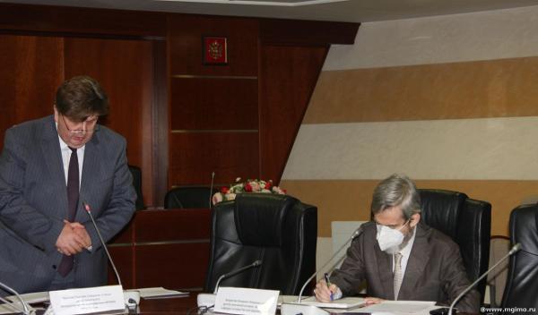 Круглый стол «Первый Вселенский собор и статус Константинопольского предстоятеля»